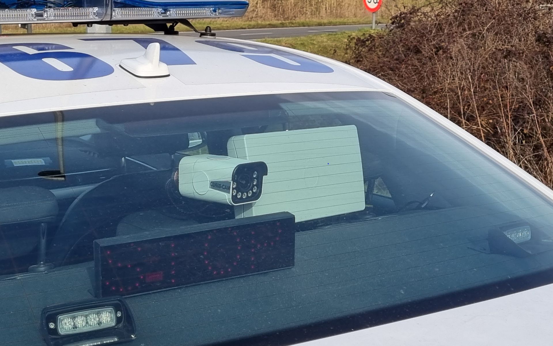 DSRC reader for remote Smart Tachograph inspection by control agents ...